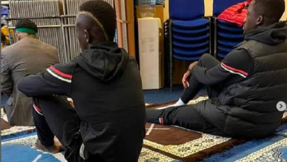 Sadio Mane: Liverpool Mudahkan Pemain Muslim Puasa