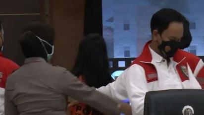 Masih Ingat Siskaeee, Pelaku Pamer Payudara di Bandara? Divonis 10 Bulan Penjara