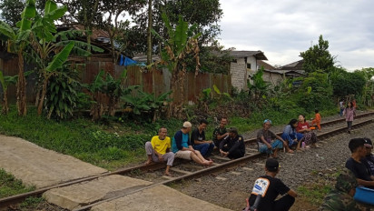 Geng Motor di Sukabumi Berulah, Tukang Jualan Makanan Anak Tewas Dibacok