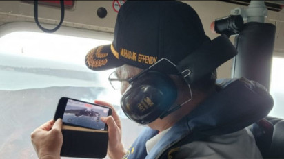 Menko PMK: Pemudik Aman Melintasi Anak Krakatau yang Berstatus Siaga