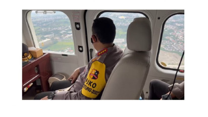Naik Heli, Kapolri Pantau Situasi Arus Mudik Terkini H-3 Lebaran