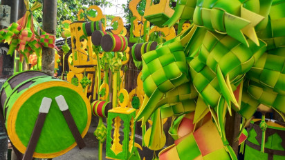 Berkah Ramadhan, Perajin Hiasan Ketupat Kebanjiran Pesanan