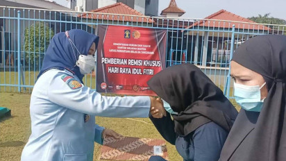 Ratusan Napi Wanita Lapas Tangerang Mendapat Remisi Lebaran