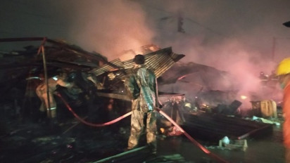 Puluhan Lapak di Pasar Kemiri Beji Depok Terbakar