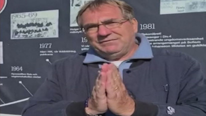 Pelatih Persib Robert Rene Alberts Sampaikan Selamat Hari Raya Idul Fitri 1443 H dari Belanda