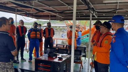 Kapal Nelayan Terbalik Dihantam Angin Kencang, 4 ABK Selamat, 1 Hilang