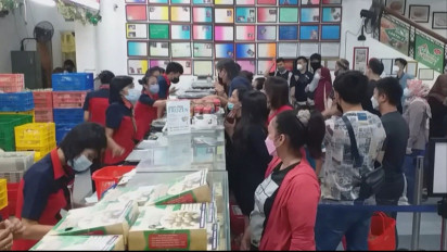 Pemudik Serbu Pusat Oleh-Oleh Semarang, Bandeng dan Lunpia Jadi Favorit