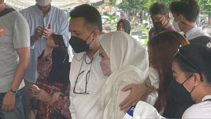 Nia Zulkarnaen: Mieke Adalah Ibu yang Luar Biasa dan Tangguh