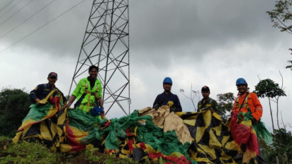 Balon Udara Liar Jatuh ke Sutet, Listrik Wonosobo-Temanggung Padam 3 Jam