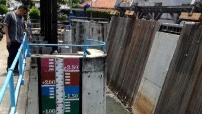 Pintu Air Pasar Ikan Siaga 2 Sabtu Pagi, Ketinggian Air Capai 205 Cm