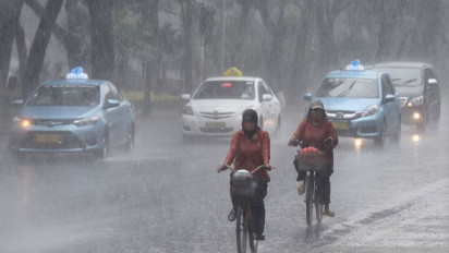 Waspada Potensi Hujan Disertai Kilat di Wilayah Jakarta Timur dan Jakarta Selatan Pada Sore Hari