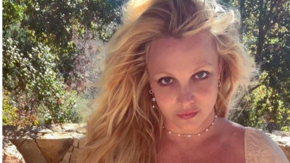 Britney Spears Lagi-Lagi Pamer Foto Bugil di Instagram, Netizen Prihatin
