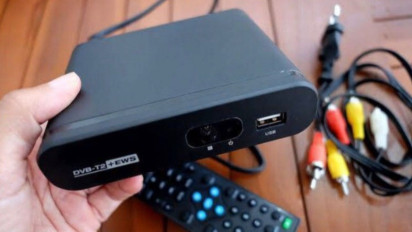 Viva Grup Terus Distribusikan STB Gratis Bagi Keluarga Kurang Mampu