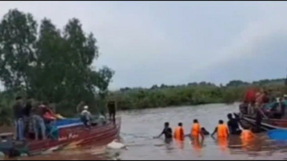 Sebuah Speed Boat Kecelakaan di Perairan Pari 21 Tembilahan Riau, 22 Penumpang Selamat