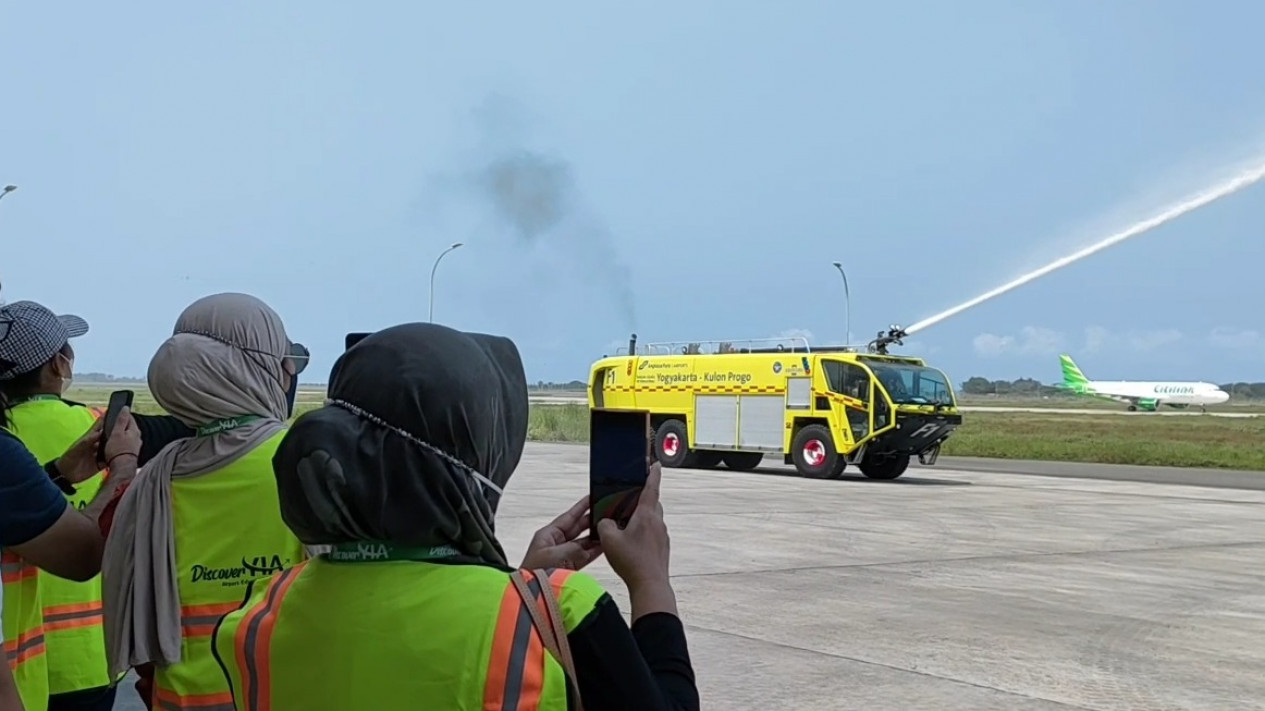 Hore, Sekarang Bisa Wisata Edukasi Keliling Bandara YIA lho
            - galeri foto