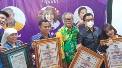 Komnas Perlindungan Anak Hadiahi Penghargaan untuk Fuji dan Haji Faisal