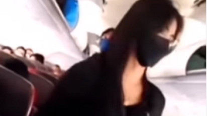 Viral Ibu-ibu Tegur Perempuan Muda di Pesawat, Maksud Mau Mengingatkan Malah Dibilang Banyak Bacot