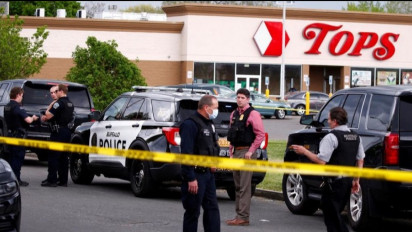 10 Orang Tewas dalam Penembakan Massal di AS, Pelakunya Masih 18 Tahun