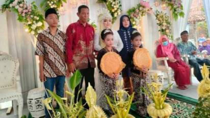 Viral Ranting Delima Nikah Tanpa Mempelai Pria, Kini Mulai Ditagih Biaya Sewa Resepsi Pernikahan