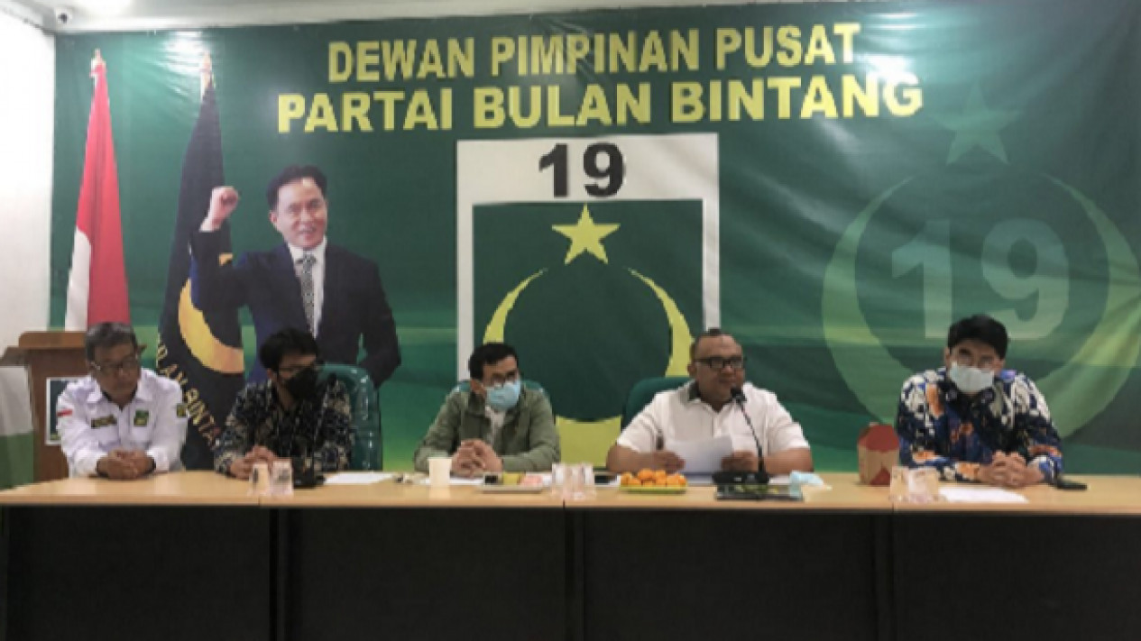 Yuk Mengenal Partai Bulan Bintang (PBB)
            - galeri foto