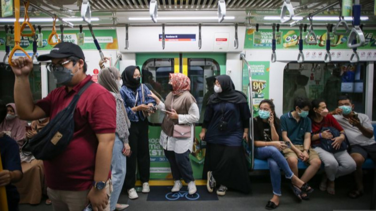 MRT Beroperasi Hingga Pukul 23.00 WIB Mulai Rabu 18 Mei
            - galeri foto