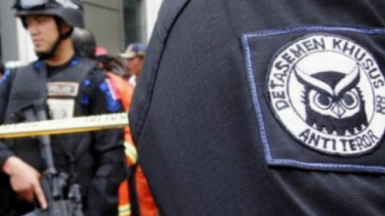 Densus 88 Ringkus Teroris, 24 Tersangka Akan Diproses Hukum
            - galeri foto