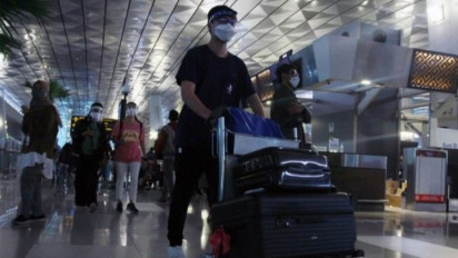 Bebas Masker di Area Terbuka, Ini Peraturan Terbaru Perjalanan dengan Transportasi Udara