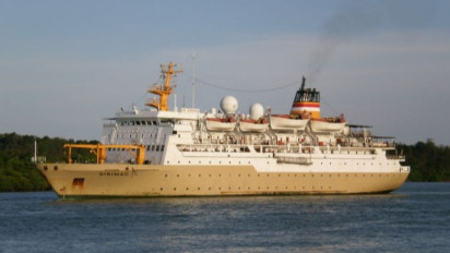 Tim Quick Response Team Kemenhub Dikirim Untuk Evakuasi Penumpang KM Sirimau yang Kandas