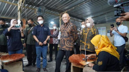 Menteri Koperasi Dan UKM Teten Masduki Sebut Koperasi Tidak Populer Di Kalangan Anak Muda