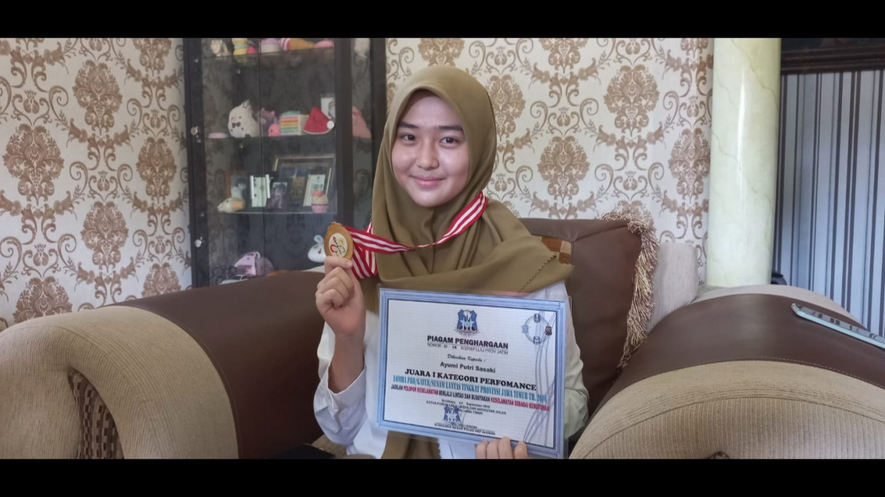 Siswi Cantik Asal Banyuwangi Mewakili Jawa Timur Menjadi Anggota Paskibraka Nasional
            - galeri foto