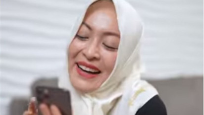 Gaya 'Centil' Angelina Sondakh di Instagram, Mulai dari Konten 'Butuh Sandaran', Sampai Mom Life