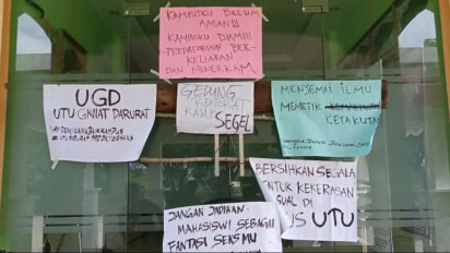 Tuntut Penuntasan Pelecehan Seksual Oknum Dosen Kepada Mahasiswi Dituntaskan, Mahasiswa UTU Meulaboh Segel Rektorat