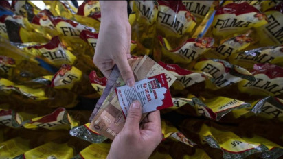 Bulog Siapkan Cadangan Percepat Distribusi Minyak Goreng Rp14 Ribu