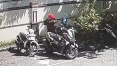 Terungkap, Pencuri Helm dengan Motor Pelat Merah di Pengadilan Agama Brebes adalah Perangkat Desa