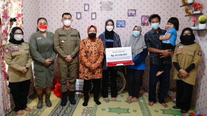 Menteri Risma Kunjungi Anak 6 Tahun Penderita Bocor  Jantung dan Ginjal di Gunung Kidul