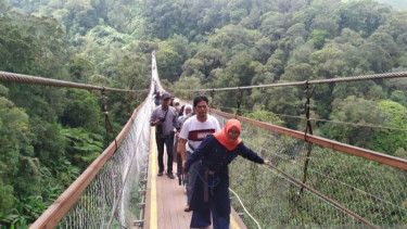Jembatan Gantung Rengganis Terpanjang se-Asia Tenggara