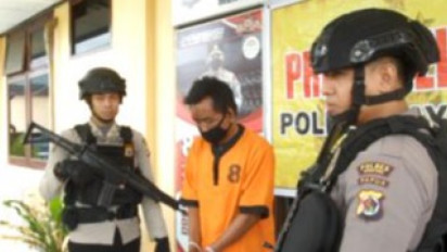 Seminggu Buron, Pelaku Penikaman Mantan Istri Dibekuk Tim Cycloop Polres Jayapura