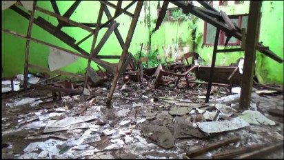 3 Ruangan Kelas di SDN Sinargalih Cianjur Ambruk di Makan Usia
