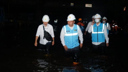 PLN Matikan Sementara Listrik di Area Terdampak Banjir Rob Semarang