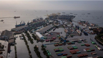 Akibat Banjir Rob Akses ke Pelabuhan Peti Kemas Semarang Masih Terbatas