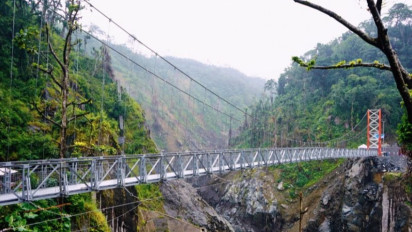 Jembatan Gantung Gladak Perak Lumajang Kembali Dibuka