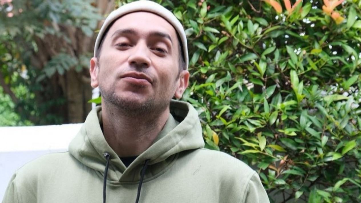 Gary Iskak Ditangkap Sedang Konsumsi Sabu dengan 4 Temannya
            - galeri foto