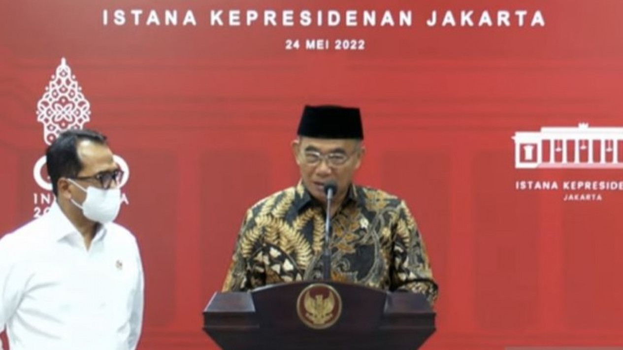 Menko PMK Bantah Ada Vaksin yang Beredar Tanpa Izin BPOM
            - galeri foto