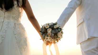 Pernikahan Dini Tidak Dianjurkan oleh BKKBN, Selalu Hindarkan ‘4 Terlalu’