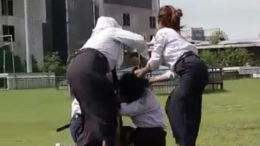 Geger Video Viral Pengeroyokan Siswi SMP di Semarang, Polisi Lakukan Penyelidikan