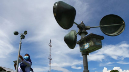 BMKG: Waspadai Dampak Bibit Siklon Tropis 92W di Laut Filipina