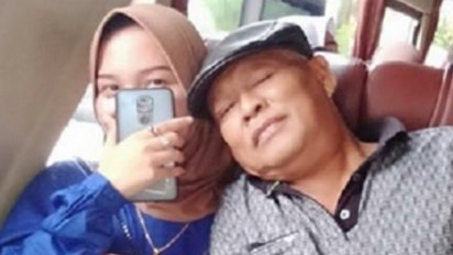 Haji Sondani Agresif Saat Diberi Kesempatan Cium Kening Fia Barlanti, Ekspresi Fia Jadi Sorotan