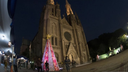 Gereja Katedral Jakarta Selenggarakan Misa Dalam Tiga Sesi
