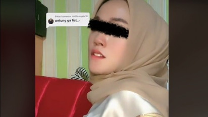 Wanita Berhijab Pamer Aurat & Joget Lincah di TikTok, Netizen Sarankan Istighfar