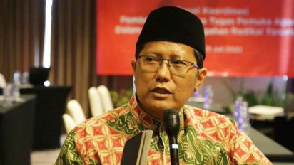 Viral Wanita Berhijab Umbar Aurat di TikTok, Ini Kata Ketua MUI